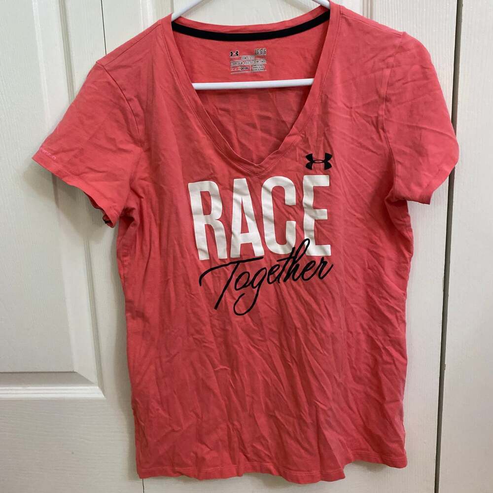 Under Armour Large Tee